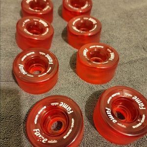 Set of 8 Red Sure Grip Fame indoor skate wheels